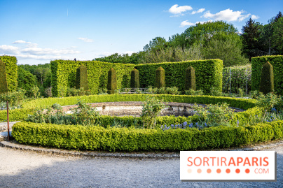 Le Château de Breteuil, ses jardins remarquables et contes de Perrault 