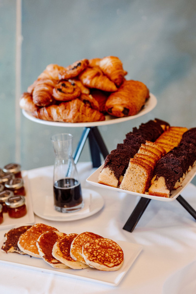 Le brunch à volonté et ses ateliers mosaïques pour les enfants, chaque dimanche au Café Beaubourg