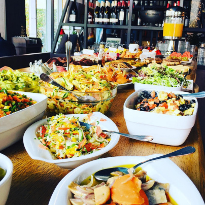 Le brunch kids friendly à volonté des 2 pianos, dans le 15e