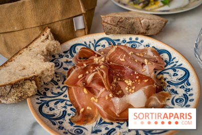Bombarde restaurant méditerranéen et festif à Montmartre- speck