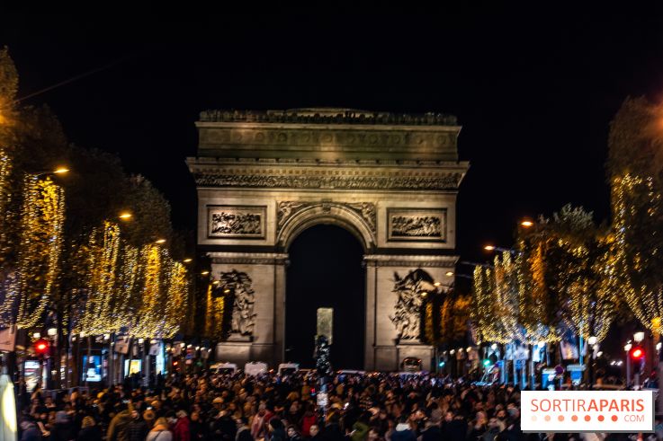 Illuminations nations des Champs-Élysées 2022, inauguration avec Tahar Rahim