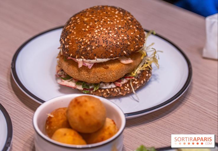 Jòia Bun - restaurant de burgers - Hélène Darroze - Burger poulet