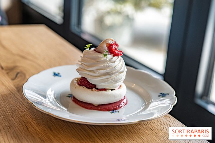 Papa Pool, le restaurant d'Arnaud Delvenne et Stéphane Rotenberg à Clamart - pavlova fruits rouges