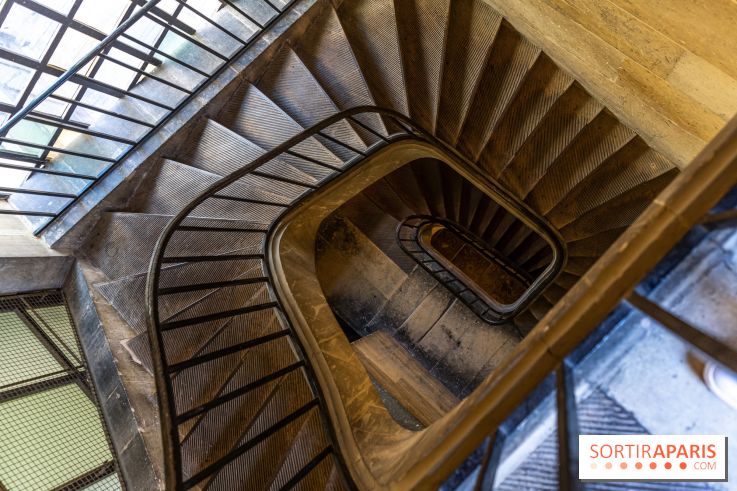 Le panorama du Panthéon - l'une des plus belles vues de Paris à 360° - escalier