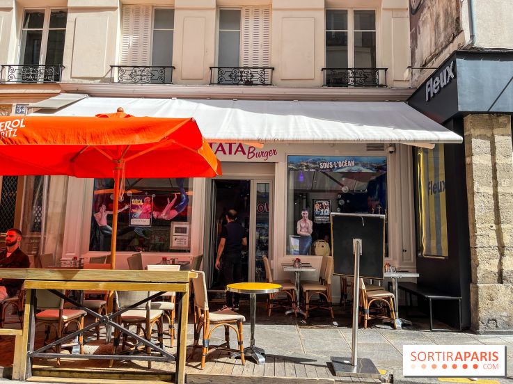 Tata Burger, le restaurant aux burgers en forme de zizi dans le Marais - 22A5E87D 0418 417C A728 CD98E83A689E