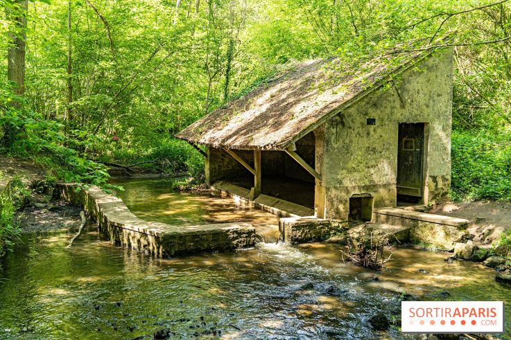 Village de Dampierre en Yvelines - Lavoir de Maincourt