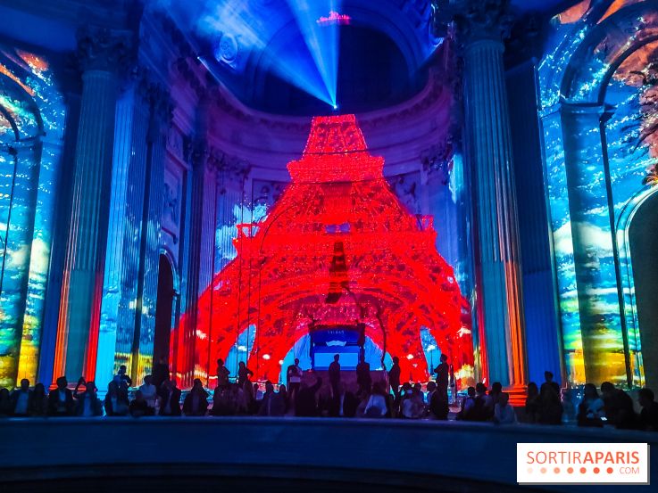 Aura, un spectacle son et lumières qui illumine le Dôme des Invalides - photos et vidéo