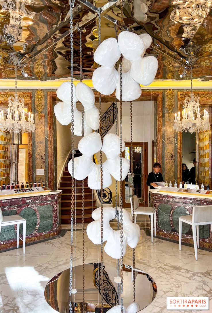 Les Fleurs du Mal, l'exposition gratuite sur les fleurs à la Maison Guerlain - Champs-Élysées