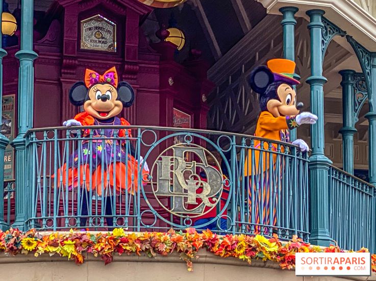 Halloween 2023 Disneyland Paris - Mickey Minnie