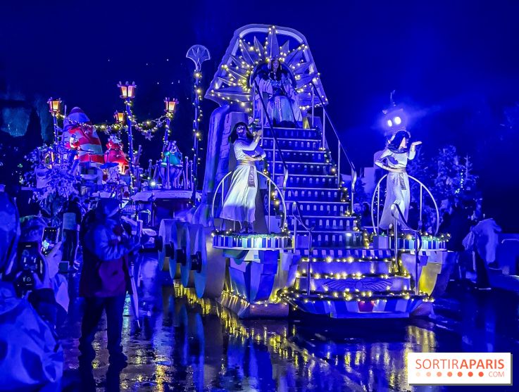 Noël au Parc Astérix 2023, sentier de lumières et patinoire - IMG 5098