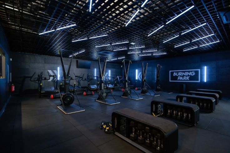 Fitness Park lance son cours spécial Hyrox dans ses Burning Park