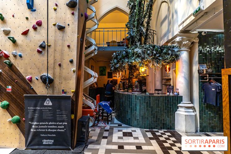 Climbing District Saint-Lazare, la salle d'escalade et espace coworking cachée dans une chapelle