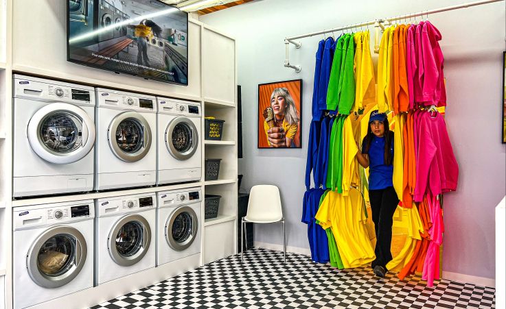 Bar à glaces éphémère et gratuit dans une laverie à Paris  - image00001