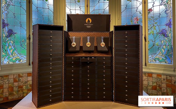 Malles Médailles et Torches des Jeux Olympiques de Paris 2024 griffées Louis Vuitton - image00003