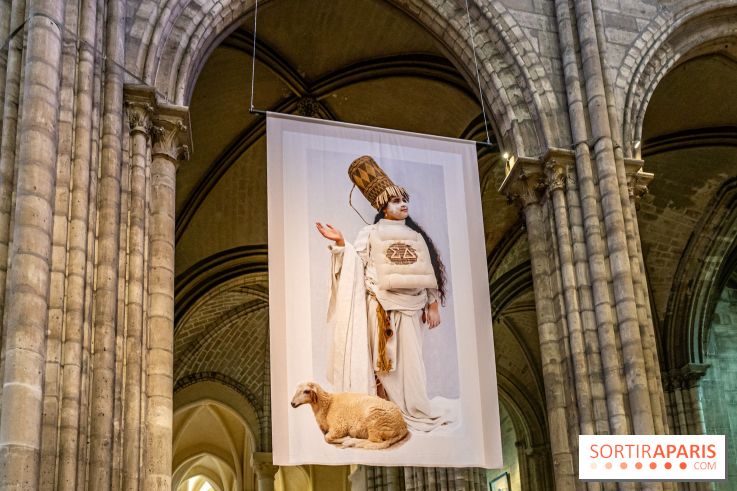 La Trêve la Basilique Saint-Denis, l'exposition costumes et photos de Sophie Comtet Kouyaté en mode jeux Olympique en Grèce Antique