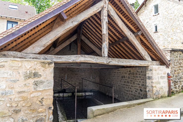 Village de Medan dans les Yvelines -  lavoir