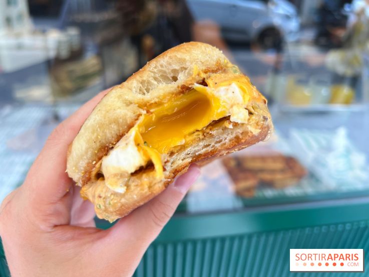 Maurice Sfez Café - Egg and cheese sandwich