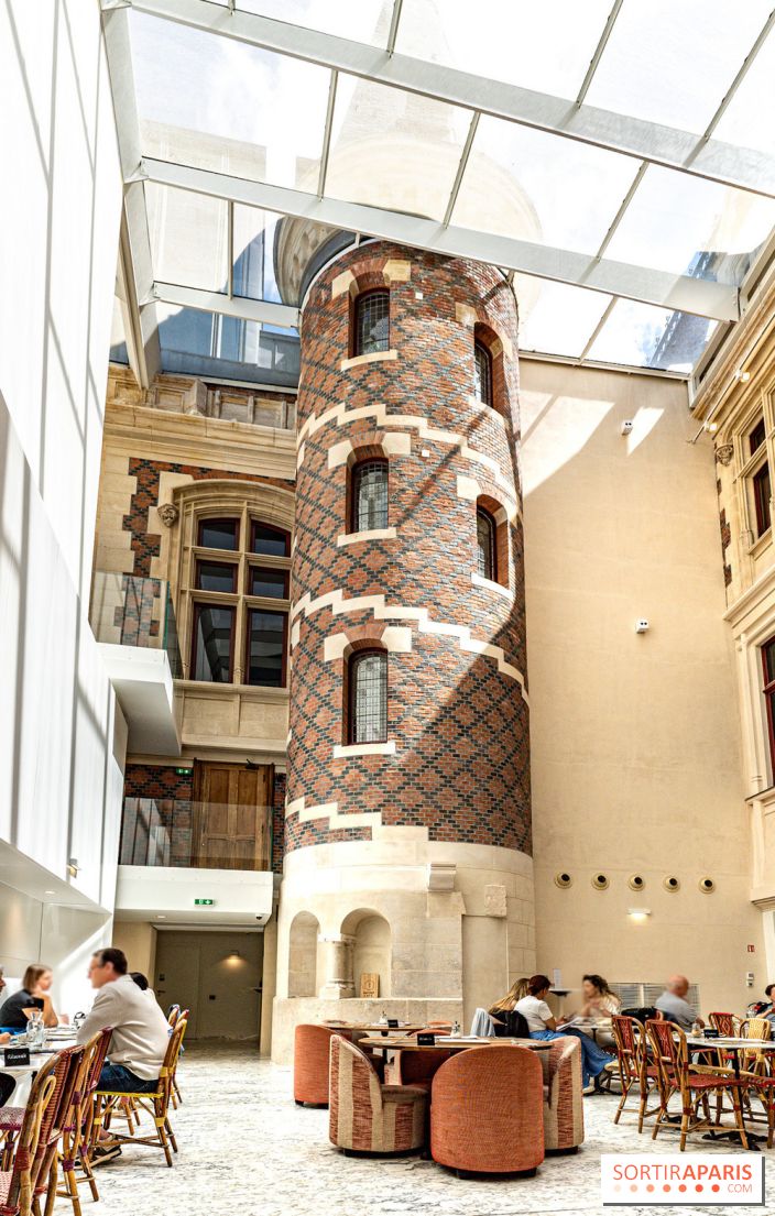 Inform Café, le coffee shop brunch  sur fond de monument historique au Citéco -  coffee shop