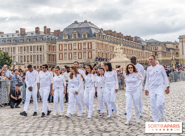 JO Paris 2024 : Les porteurs et relais de la flamme à Versailles