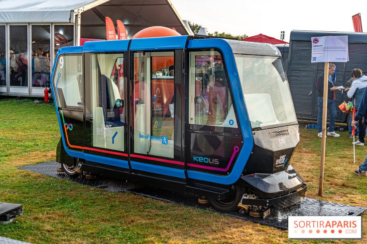 La Fan zone de Saint-Quentin en Yveli!nes, soirée Ofenbach et drones -  A7C0332