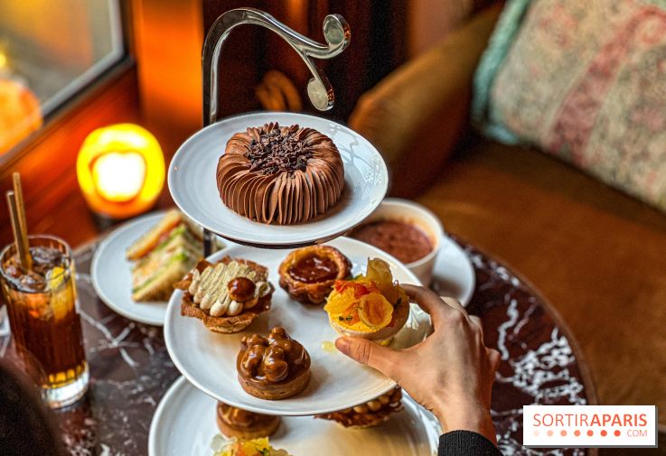 L'élégant Tea Time du Saint James Paris, à savourer dans l'écrin feutré de sa bibliothèque