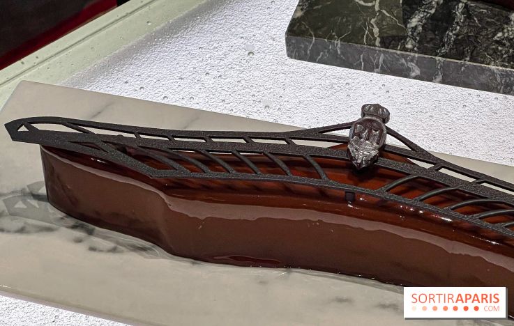 La Bûche de Noël 2024 du Royal Monceau Raffles Paris par Yazid Ichemrahen et Alexandre Favre - image00002