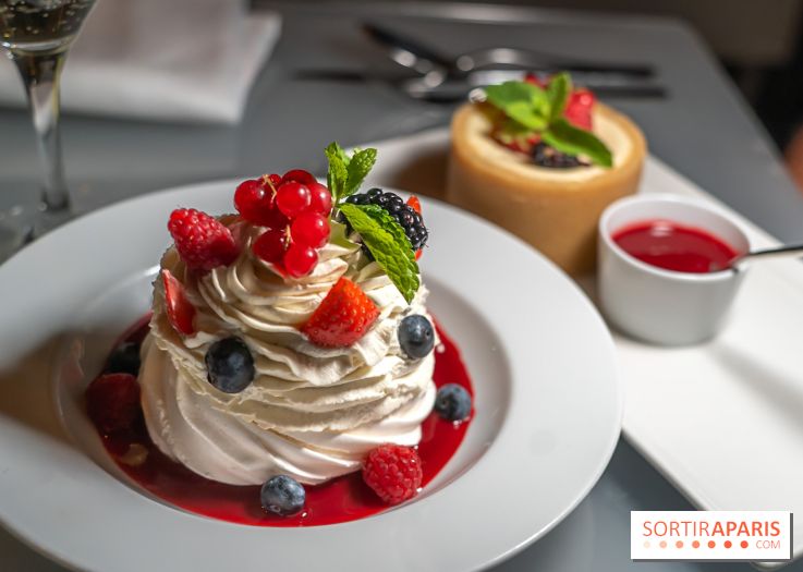 Le Georges, le restaurant-terrasse en rooftop du Centre Pompidou - les photos - dessert - pavlova