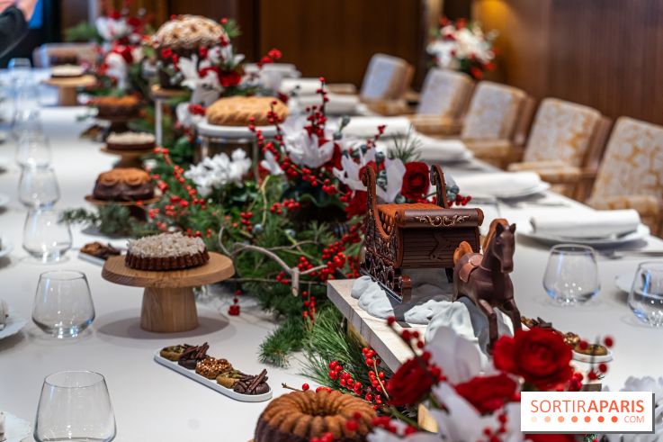 La Bûche de Noël 2024 et créations de Fête du Cheval Blanc par Maxime Frédéric et son équipe -  table de Noël