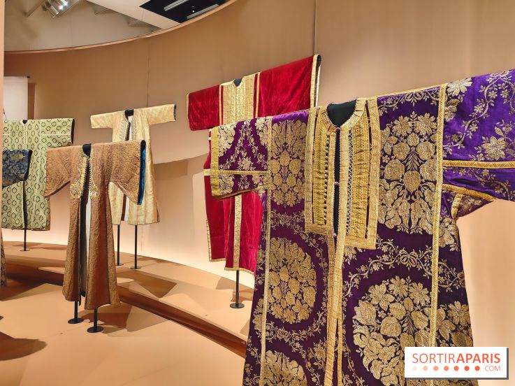 Au fil de l'or : l'expo brillante sur l'or dans l'art de la mode au musée du Quai Branly - photos - fotor 1739184110462