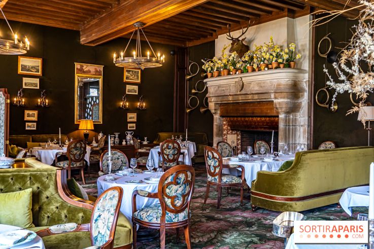 Les Chasses, le restaurant insolite avec une superbe terrasse à l'Abbaye des vaux de Cernay dans les Yvelines - A7C05948