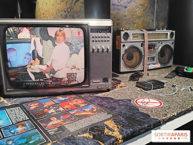 Machine arrière #1, le radio-transistor : l'exposition historique de la Cité des Sciences en images