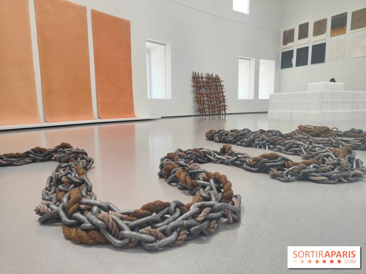 Minimal, quand l'art va à l'essentiel : l'exposition de la Bourse de Commerce se dévoile