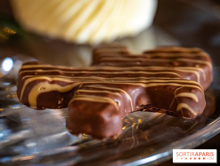 La Bûche de Noël du Péninsula 2025 : Joyaux des Pins - A7C07898