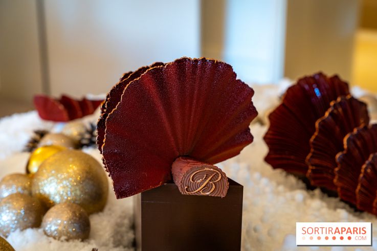 Bûche de Noël du Bristol 2025 signée Maxence Barbot : l'Art du Sommet - photos - A7C08920