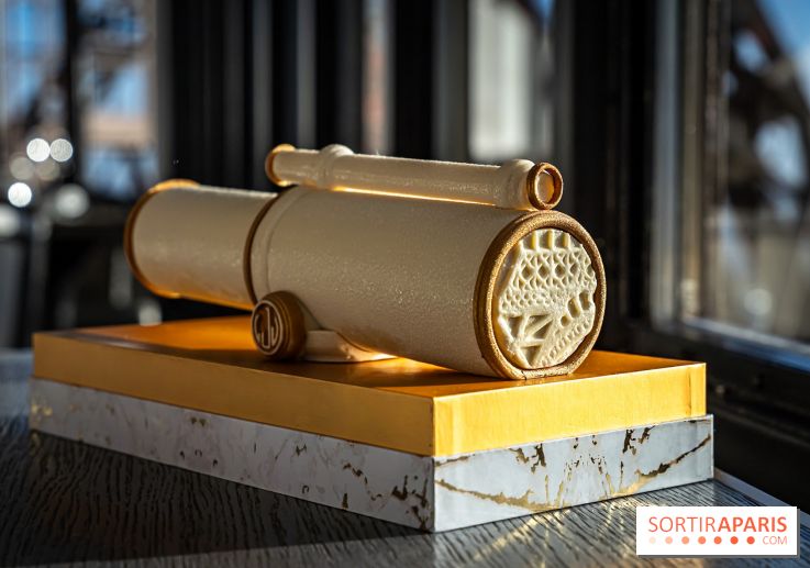 Bûche de Noël du Jules Verne : Voyage Extraordinaire