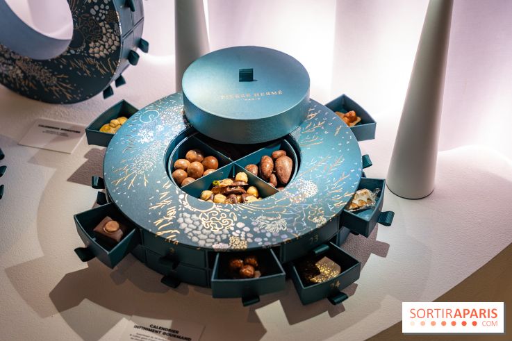 Bûches de Noël et créations de fête 2025 de Pierre Hermé : les Abysses - A7C07841