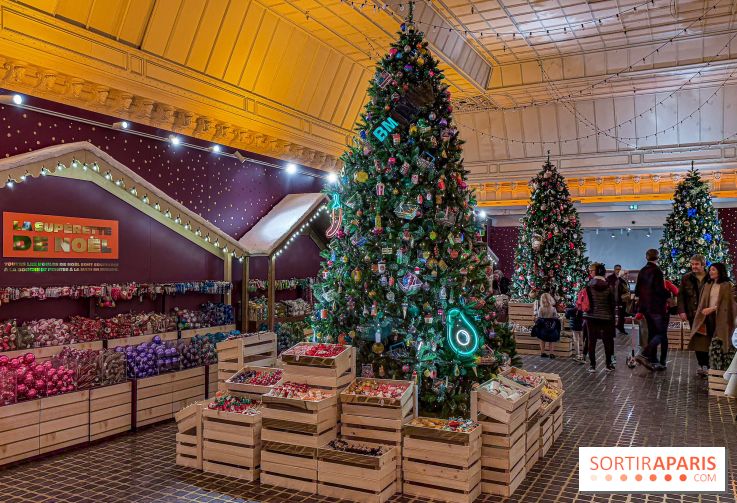 Les vitrines de Noël 2025 du Bon Marché : le grand magasin se métamorphose en (Bon) Marché de Noël