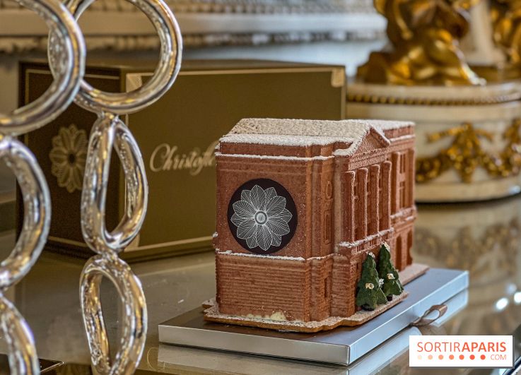 La Bûche de Noël 2025 de l'Hôtel de Crillon par Matthieu Carlin : le palace ... à croquer !