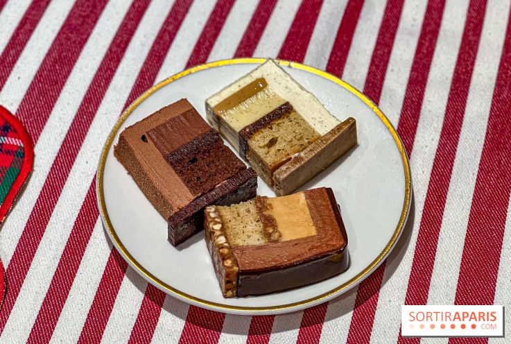 Bûches de Noël 2025 de La Grande Epicerie de Paris : trois gâteaux dans l'esprit des marchés de Noël