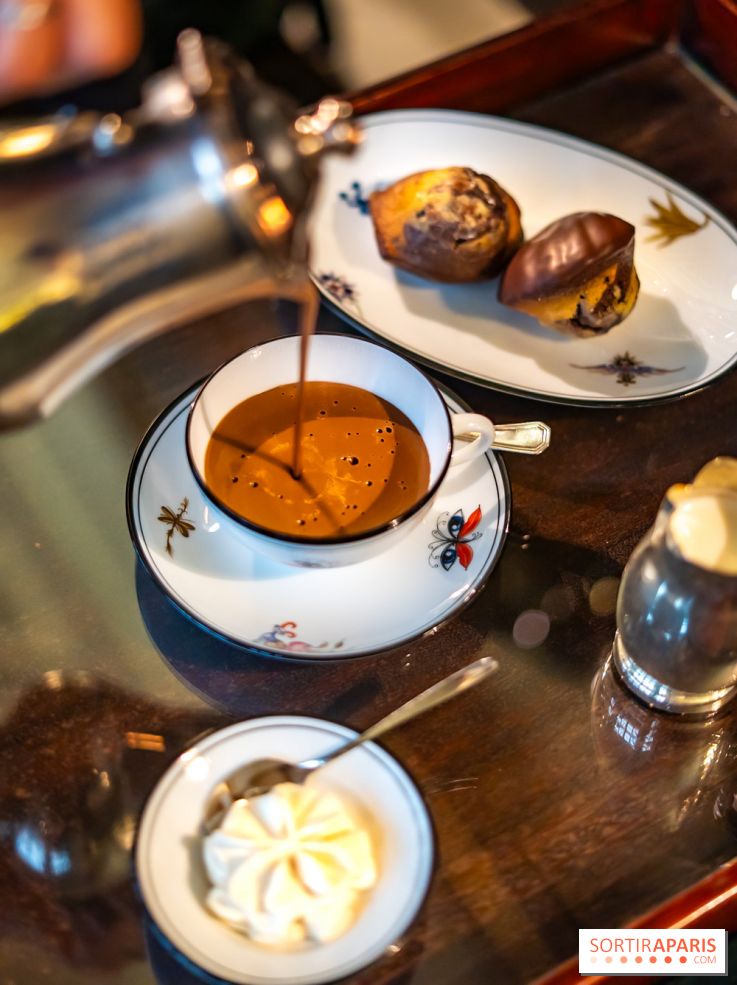 Le chocolat chaud signature 2025 de La Réserve Paris - A7C01934
