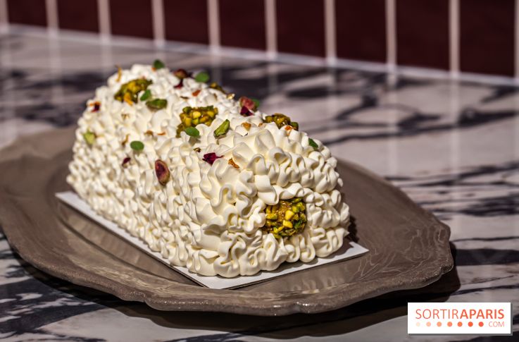 Bûche de Noël Paris-Brest pistache et tropicale de Nour Kandler - Lalla Coffee - A7C02374