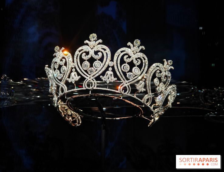 Joyaux dynastiques : une exposition qui brille de mille feux à l'Hôtel de la Marine à Paris - fotor 1765278593608