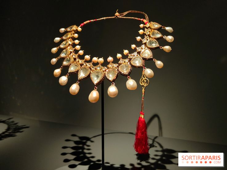 Joyaux dynastiques : une exposition qui brille de mille feux à l'Hôtel de la Marine à Paris - fotor 1765279188659