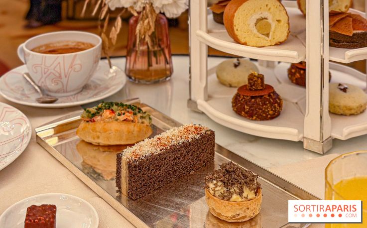 Noël 2025 au Plaza Athénée : tea time festif en famille, patinoire enchantée et chalet-raclette - IMG 4301