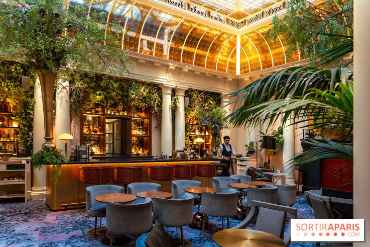 Le tea time Emily in Paris de l'Hôtel du Louvre - A7C04015