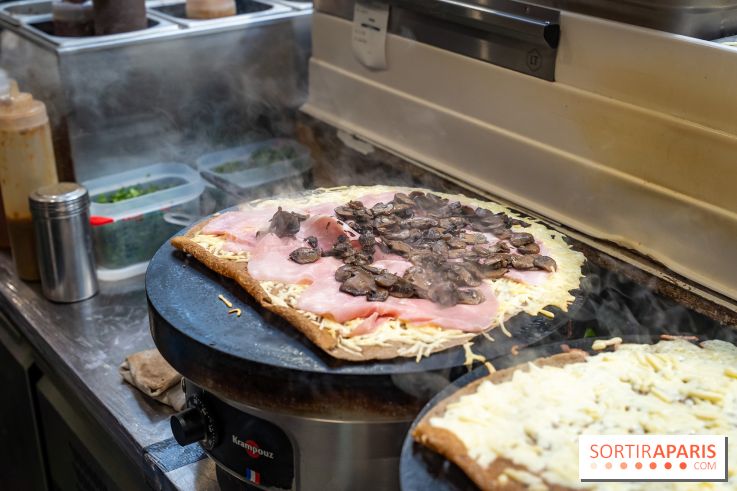 Lulu Crêperie, le comptoir de crêpes et galettes bretonnes du Marais au Marché des Enfants Rouges - A7C05423