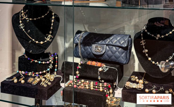 Une exposition mode gratuite de centaines de pièces Chanel dans une sublime maison de ventes à Paris