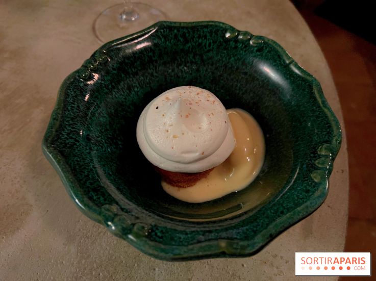 Vivide - Dessert meringue poivre et glace piment