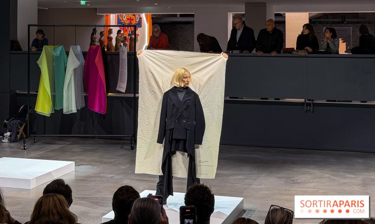 Le Musée Vivant de la Mode d'Olivier Saillard : exposition-performance à la Fondation Cartier - IMG 6378