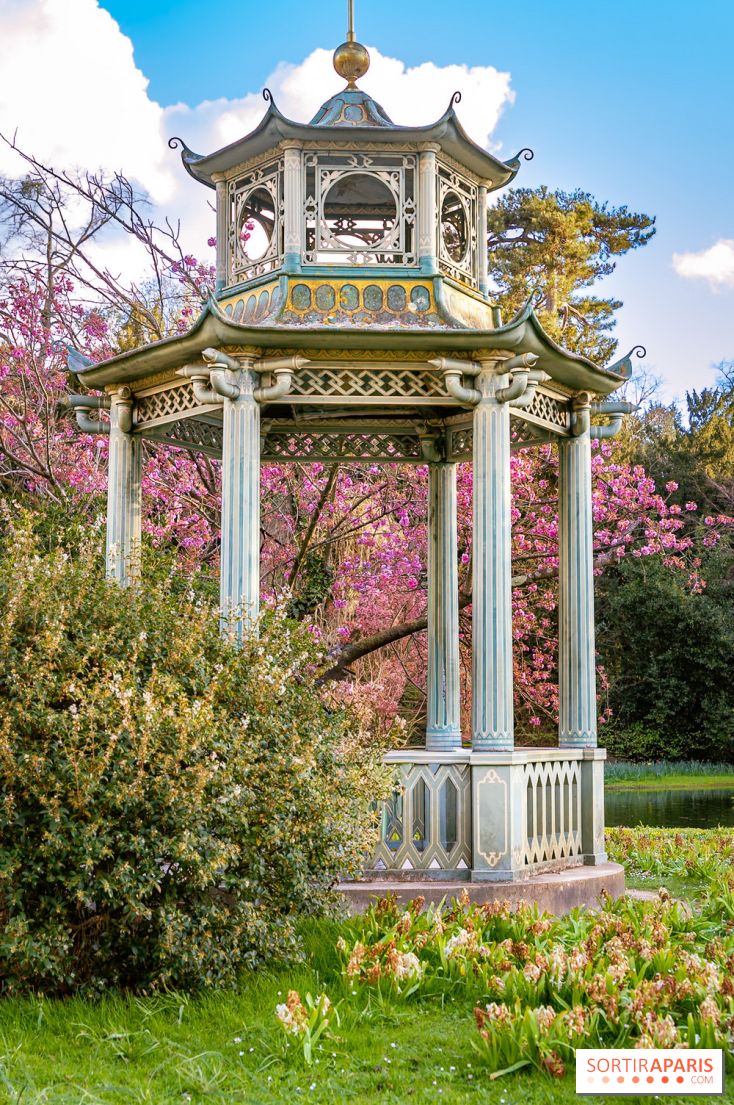 Le Parc de Bagatelle au printemps, cerisier, tulipes et jonquilles - photos